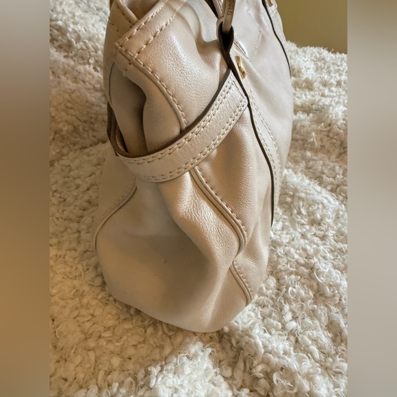 White off-white cream ivory Michael Kors Purse - Picture 5 of 12
